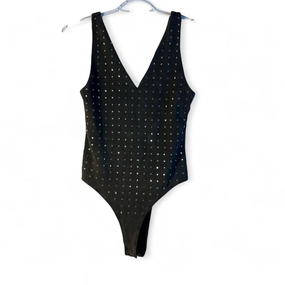 Zara gray rhinestone Bodysuit - Picture 2 of 7